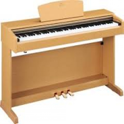 Đàn Piano Điện Yamaha CLP 131C